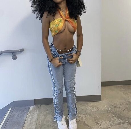 Kerah exclusive pornstar images