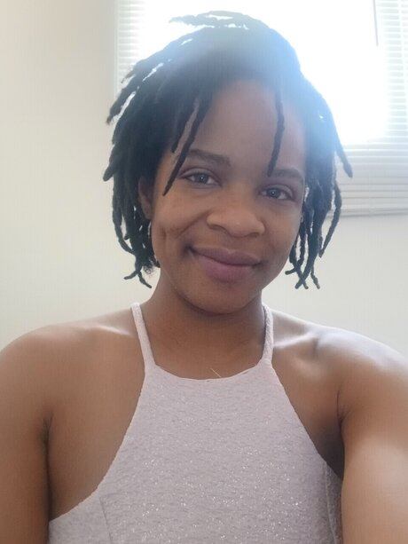 Saxy Rachel high quality actress pictures