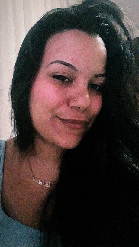 Gabi Volturi_ model free picture