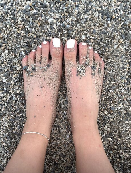 BeatrisFeet nude actress pic