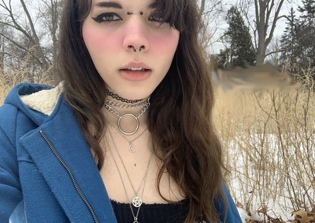 cutiekatw erotic model picture