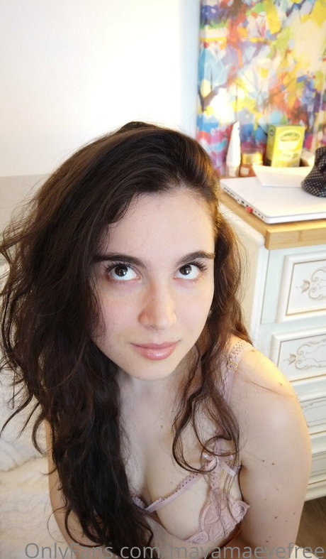 mayamaevefree exclusive star image