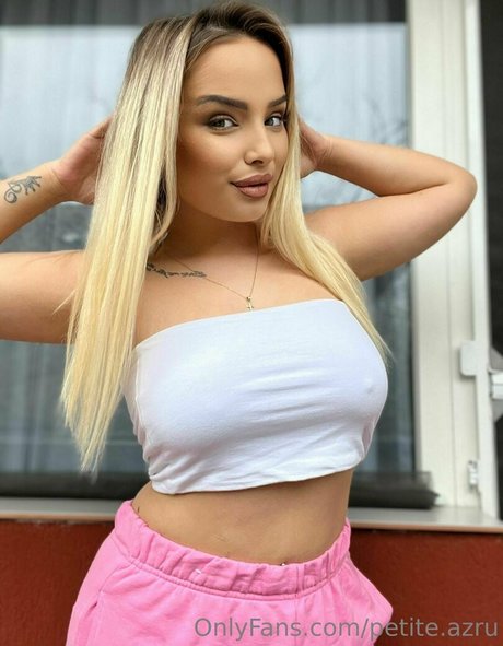 ramonaioana77 hd actress pics