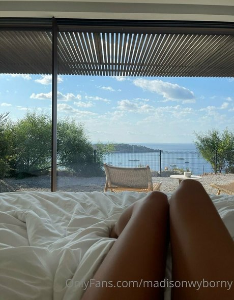 lucy love98 hd star picture