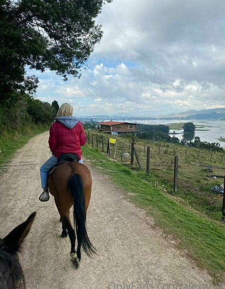 rachelgreyx pretty model pics