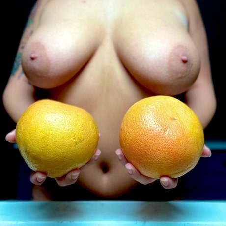 jjmariecurls hot star pics