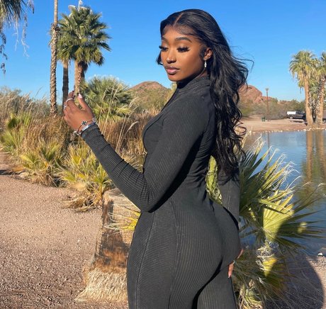 ItsTavvi star pretty picture