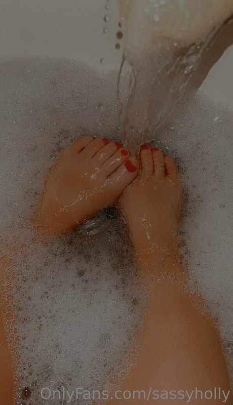 sassyholly erotic model pic