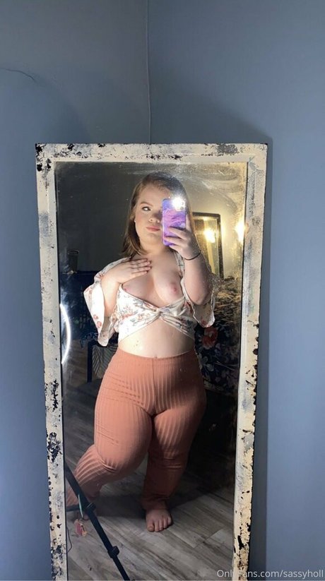 sassyholly art pornstar gallery