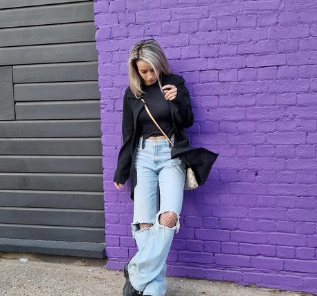 laure bv star hot pictures