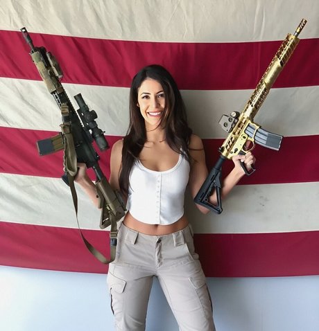 Anna Paulina Luna profile image