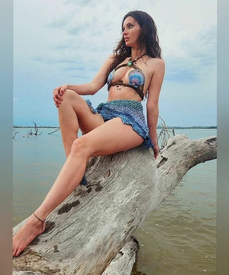 Alyson Tabbitha pornstar top photo