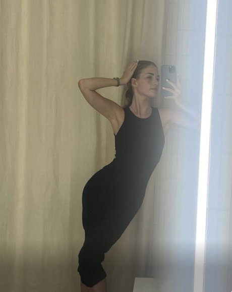 fab ienne0805 star sex images