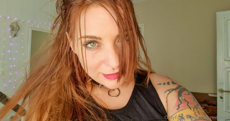 busty teen onlyfans hd pic