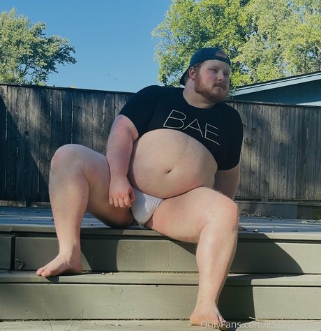 roaminghog pornographic model photo