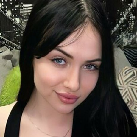 selena mills adult model gallery