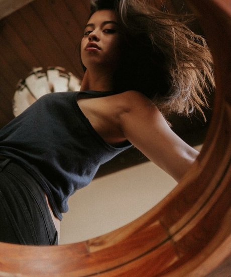 Amber Midthunder high quality actress photos