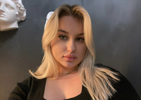 fluffy bun hd pornstar pic