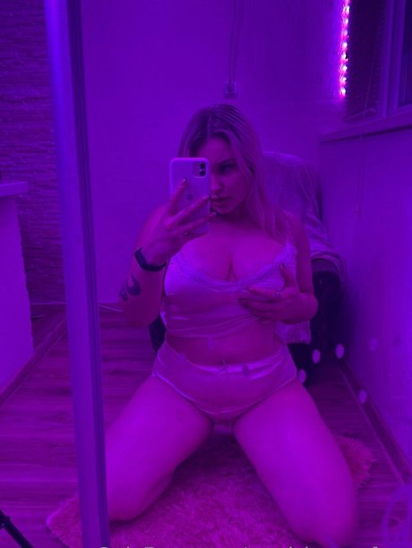 fluffy bun nice model pictures