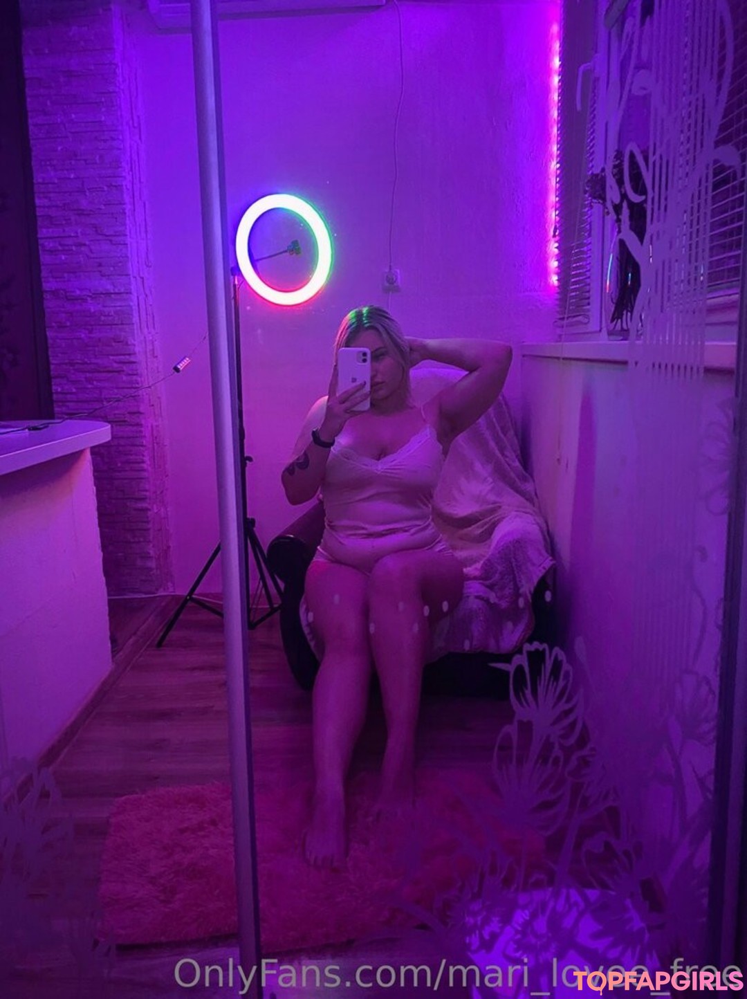 inside onlyfans art xxx photo