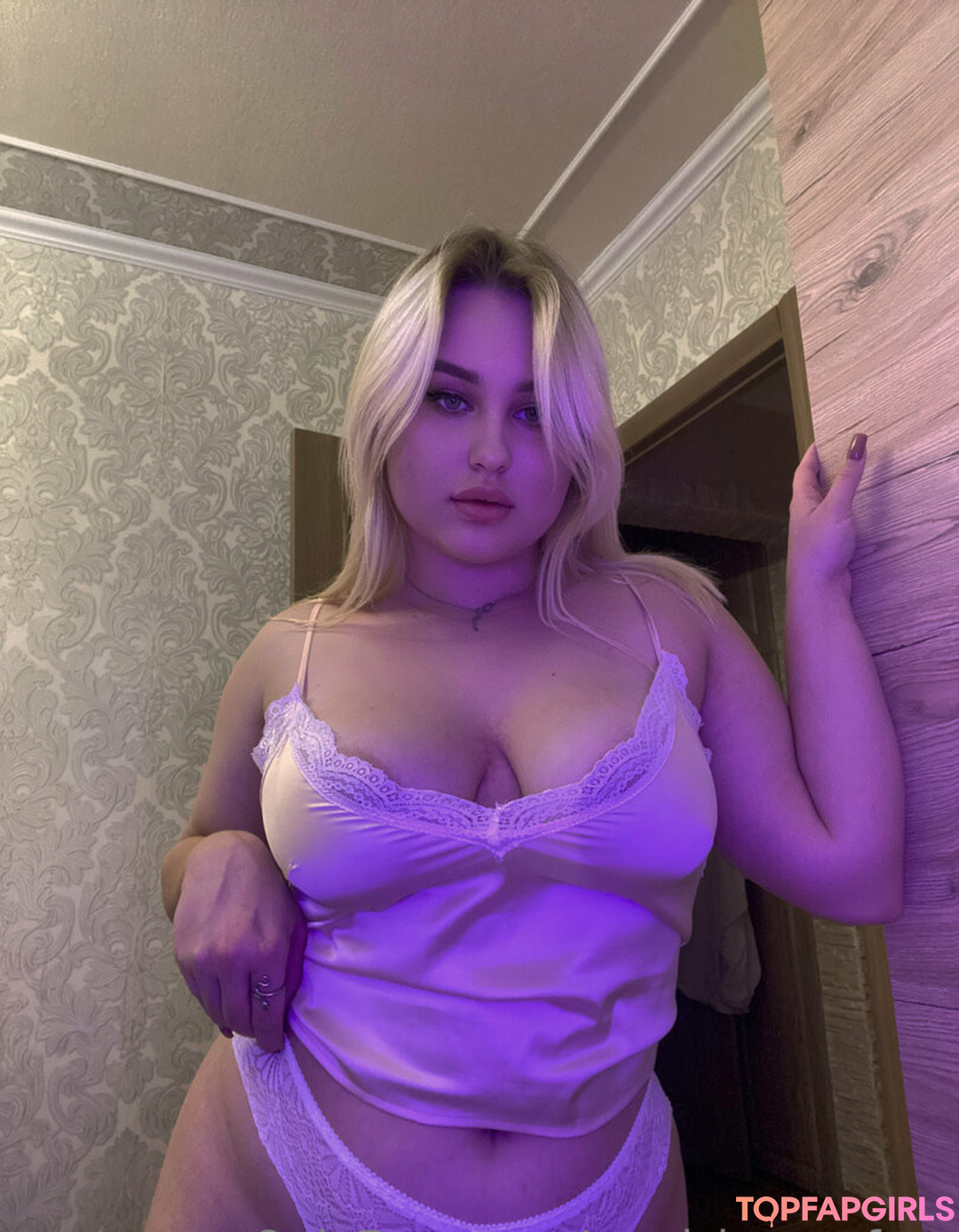 fluffy bun pornstar exclusive img