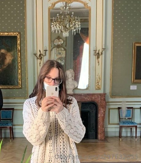 yoga instructor onlyfans sexy pictures