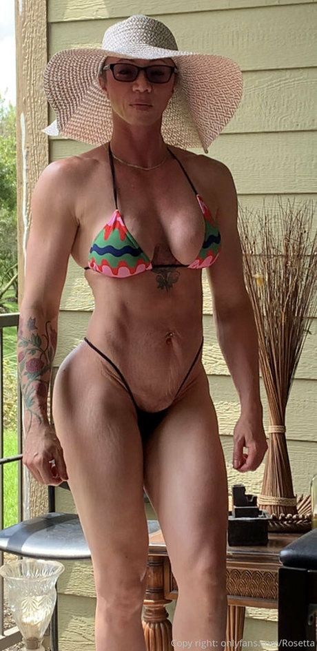 fiercelyfitrose pornographic model photo