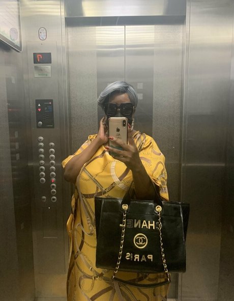 madam___caramel free pornstar pics