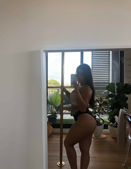 Aazula nude pornstar images