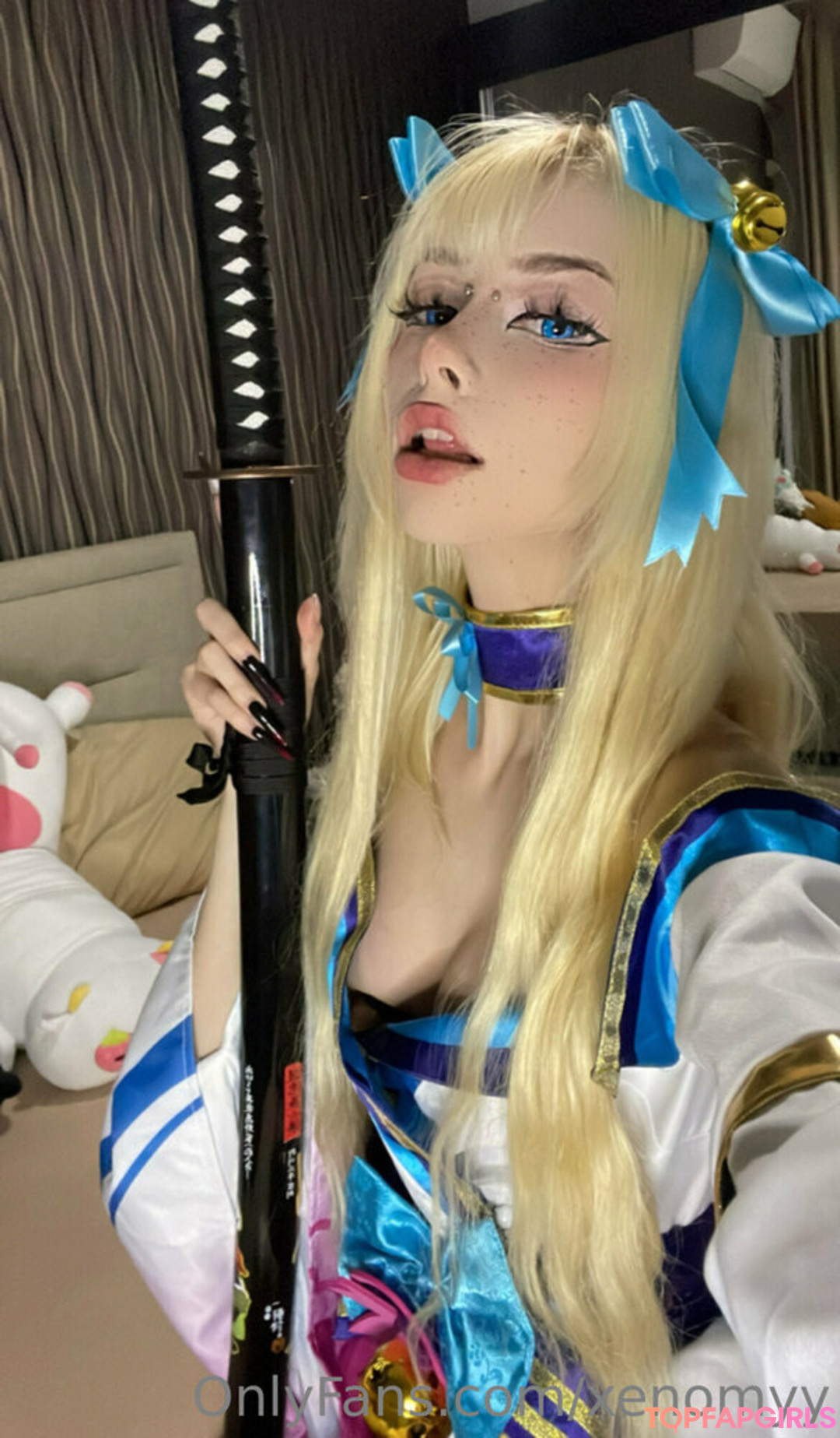 Xenomyy exclusive model img