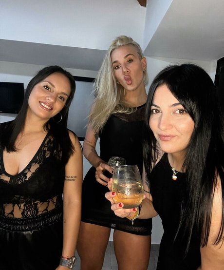 tiny onlyfans nice gallery