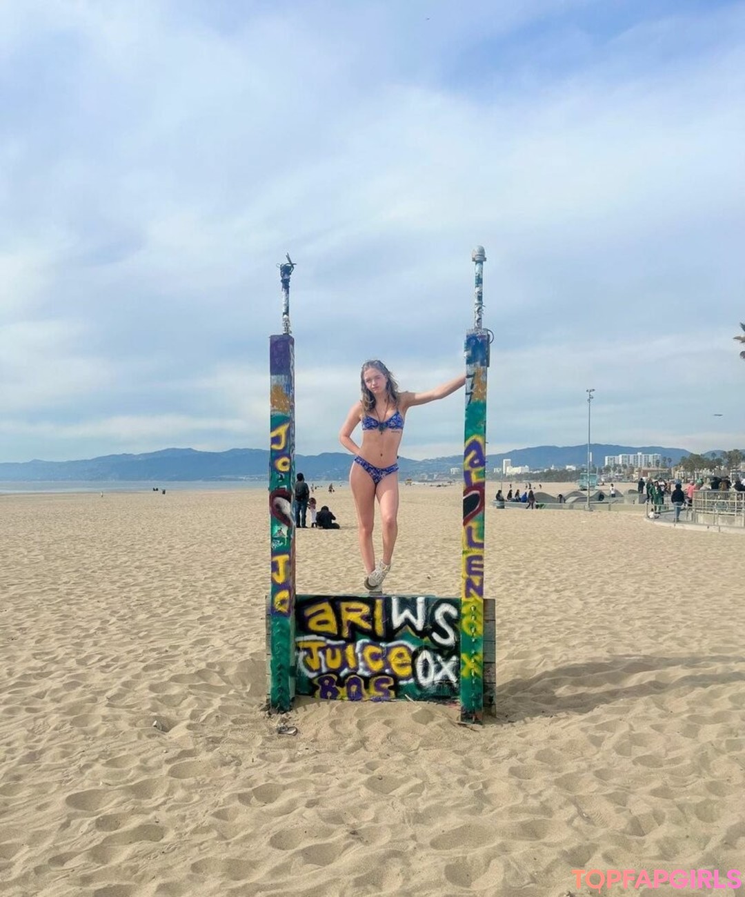 Jayden Bartels model top pictures