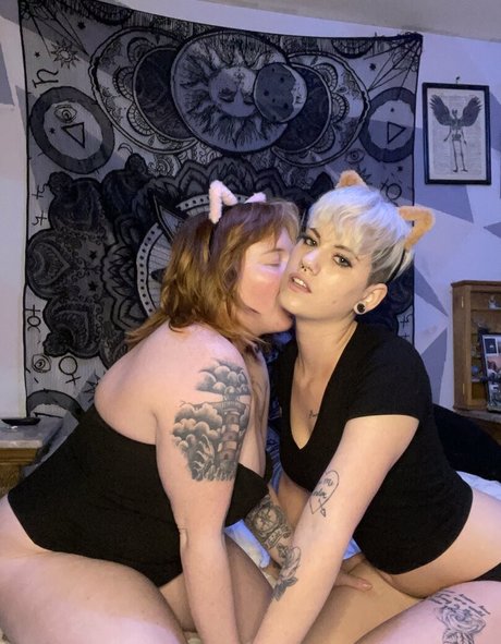 blonde deepthroat onlyfans art xxx archive