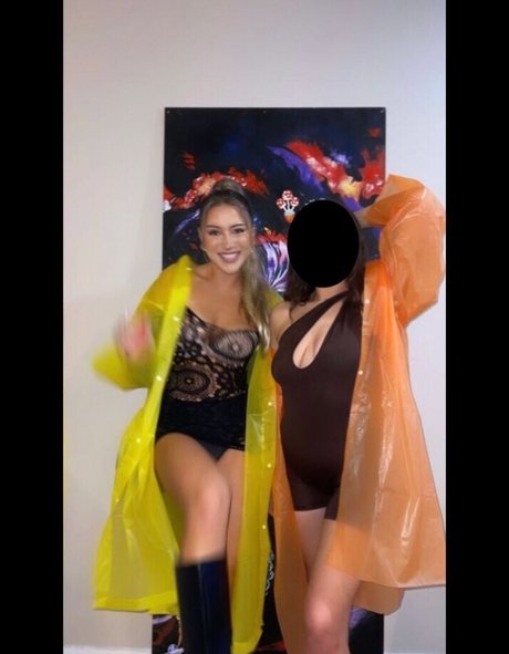 gloryhole wife onlyfans free sexy photo