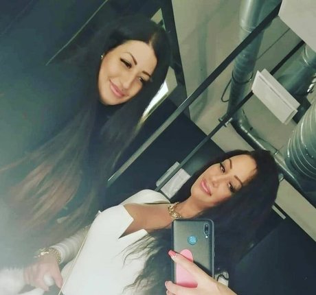 Csimbora Barbara pretty pornstar image