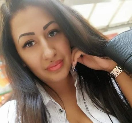 Csimbora Barbara porn model images