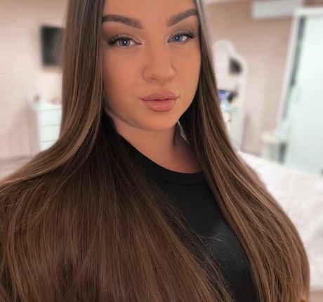 milf glasses onlyfans porno gallery