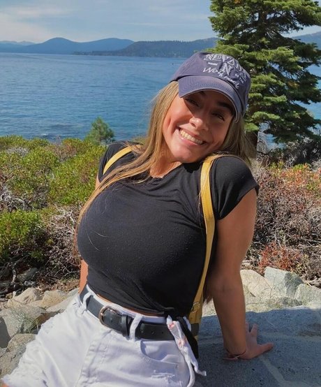 Nilaiyah Rey top profile image