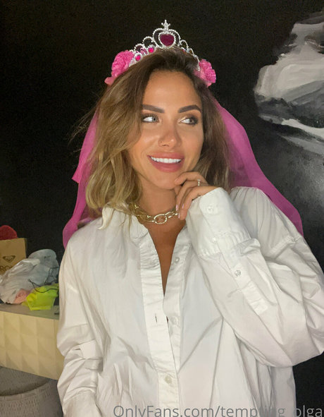 olga le belier star naked pic