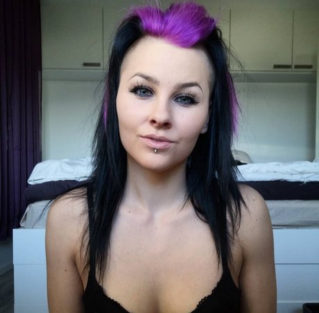 lesbian milf onlyfans xxx img