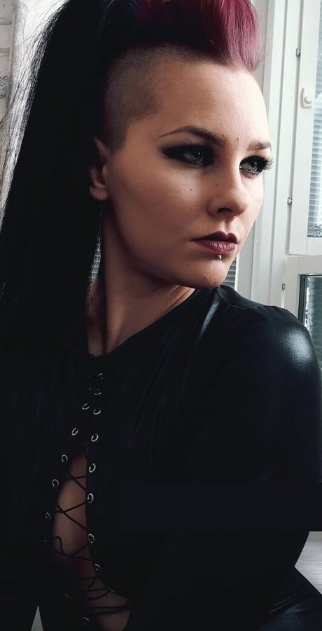 VMissyB pornstar exclusive photos