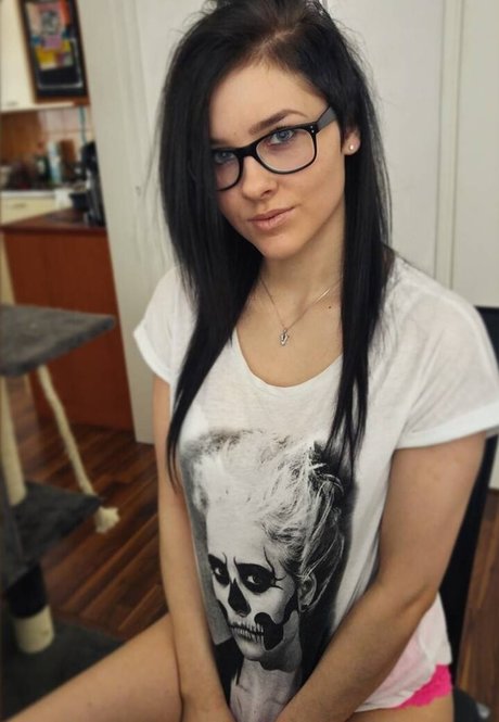 VMissyB xxx pornstar galleries