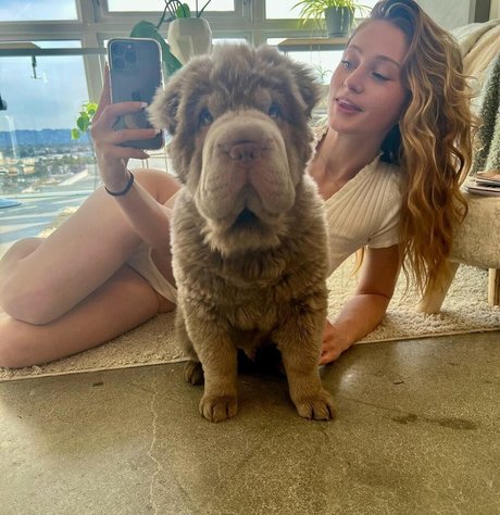 Jessie Jacobsen beautiful actress images