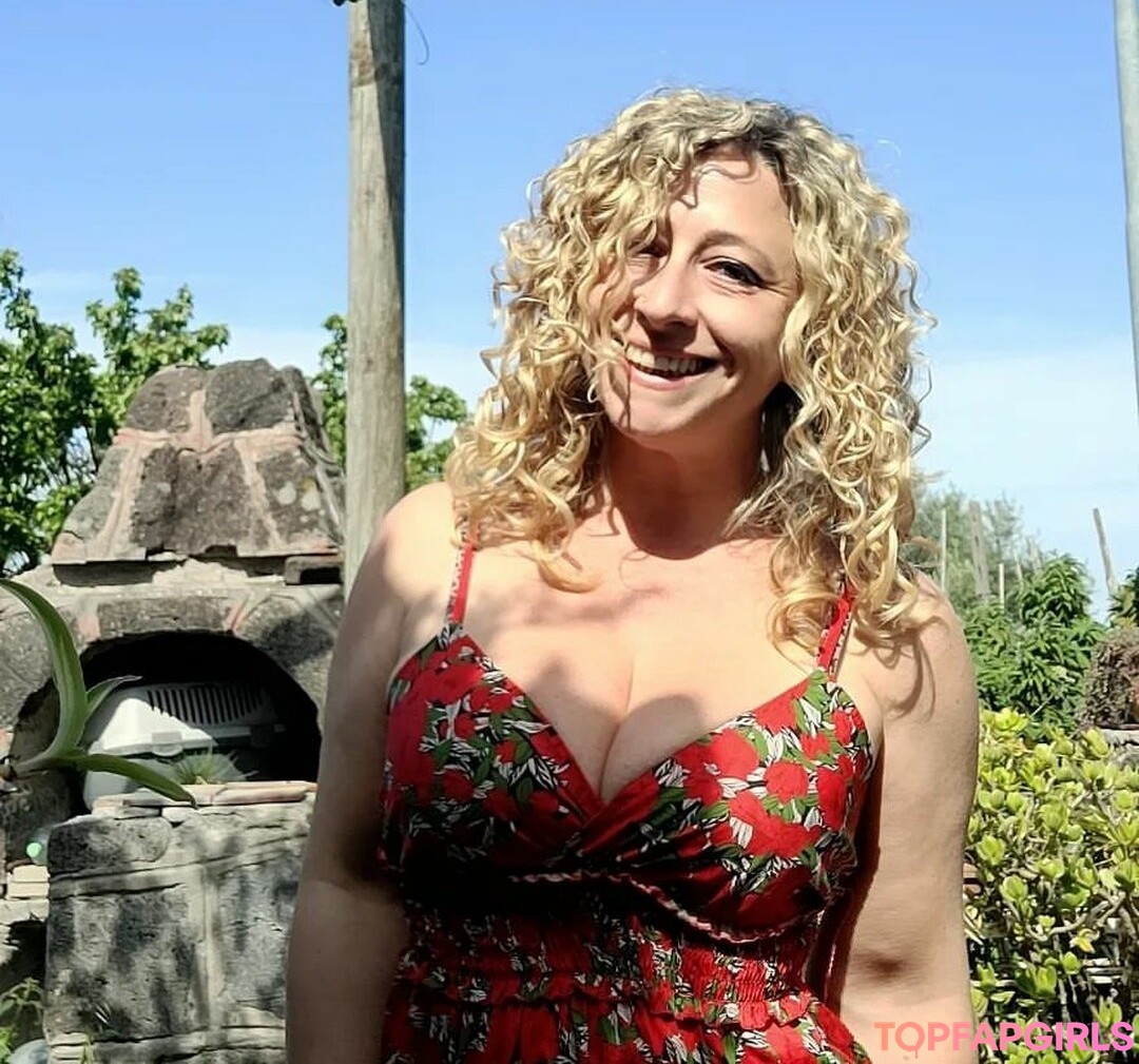 Sabina Di Iorio star porn photo