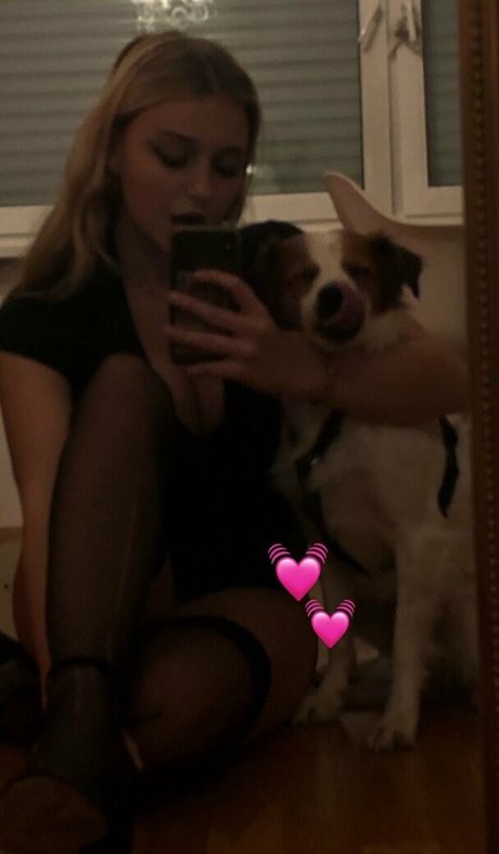 Elly Anne model art photos