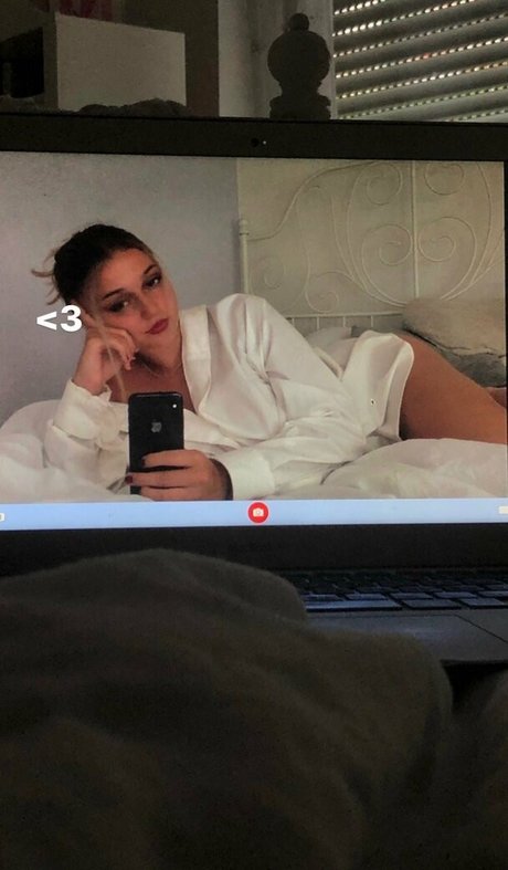 Elly Anne free model images