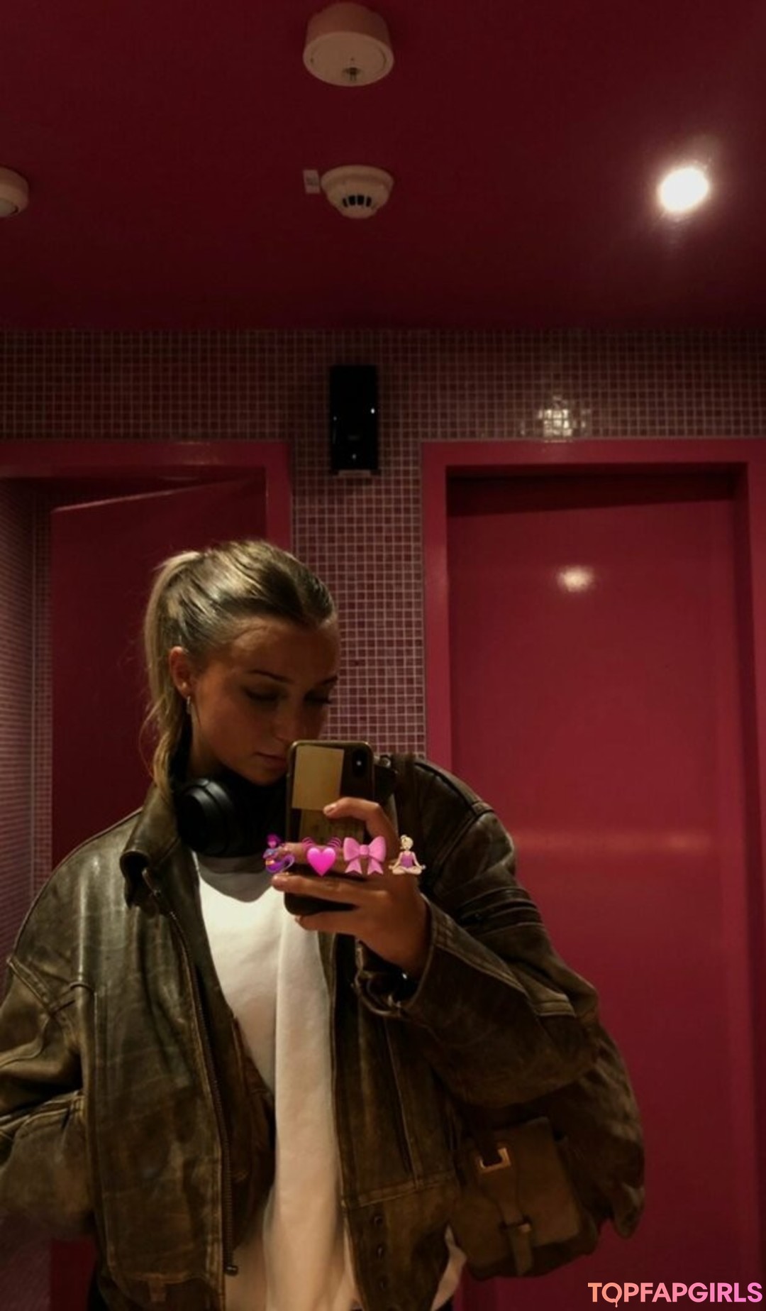Elly Anne exclusive model galleries