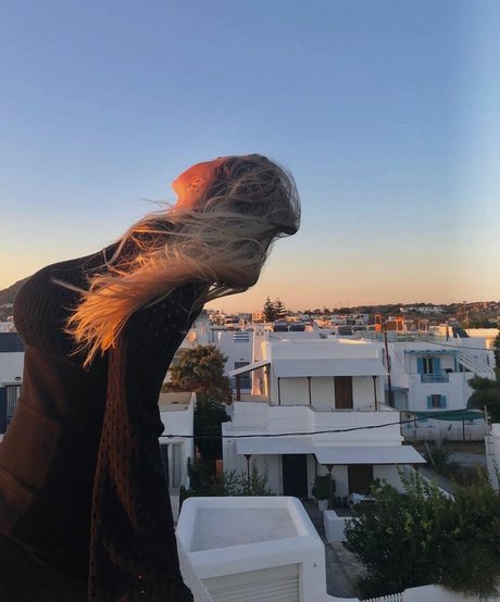 Elly Anne nude star photo