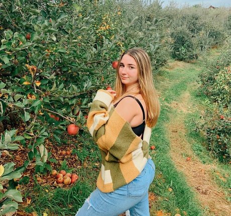 Jolie B hot pornstar archive