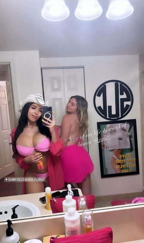 Jolie B naked actress image